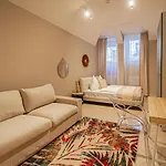 Modern And Spacious Apartments In City Center