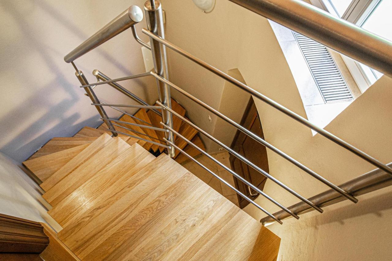 Modern And Spacious In Center Apartament *