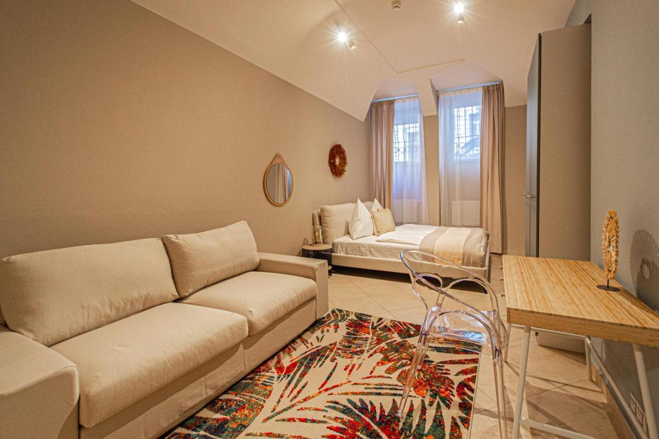 Modern And Spacious In Center Apartament *