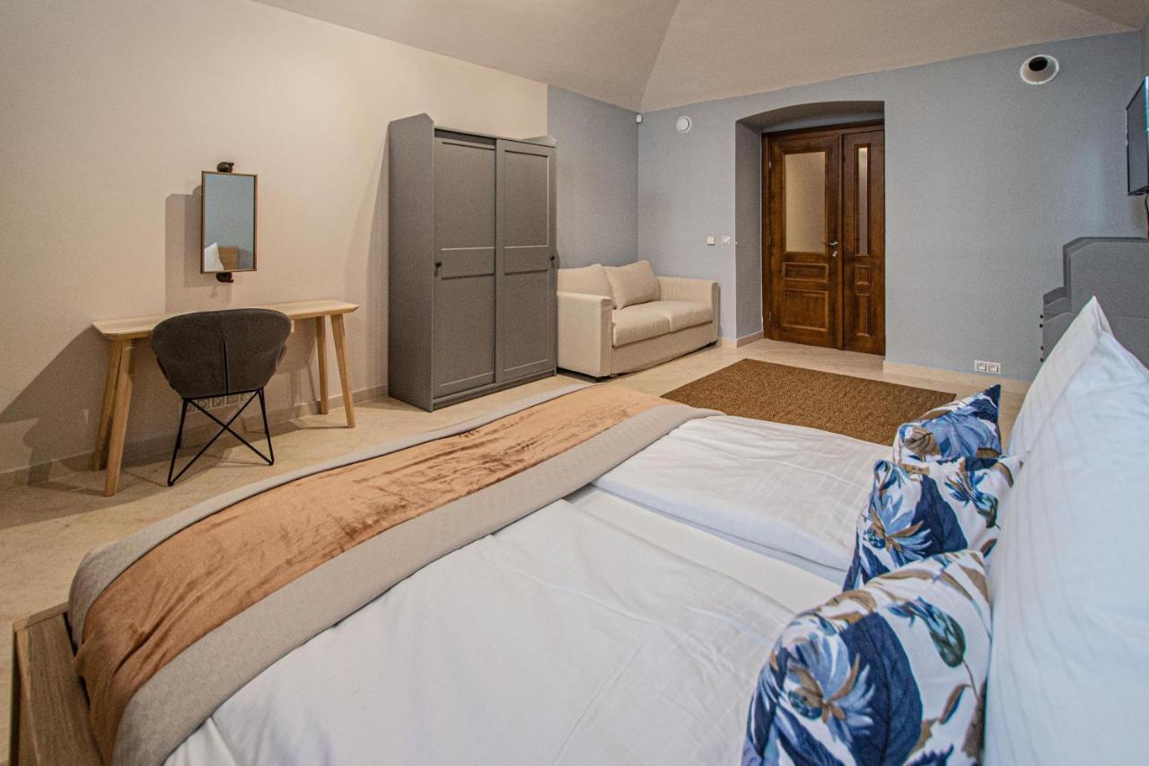 Apartament Modern And Spacious In Center *